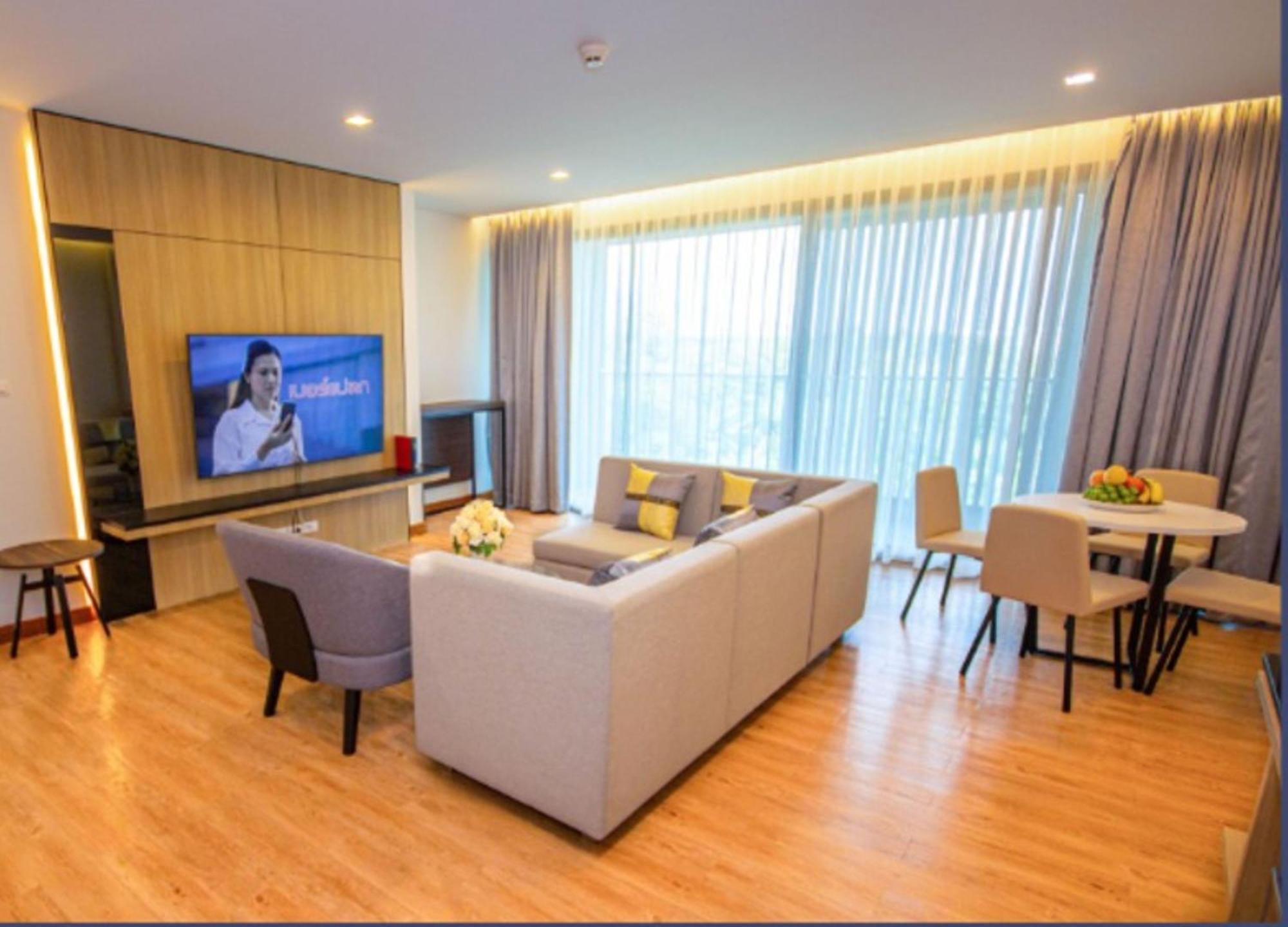 The Grand Chaiyapruek Nimman Chiangmai Free Airport Shuttle — Photos 1